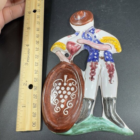 Hand Made Italian DERUTA Pottery Wall Hanging Figure Musician Playing Music VTG - Picture 5 of 13